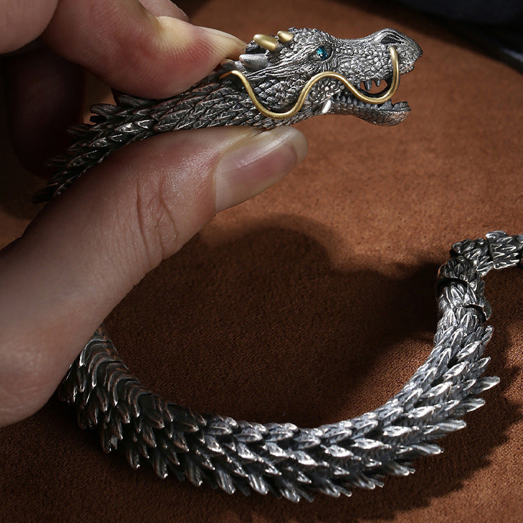 Retro and domineering black dragon bone bracelet