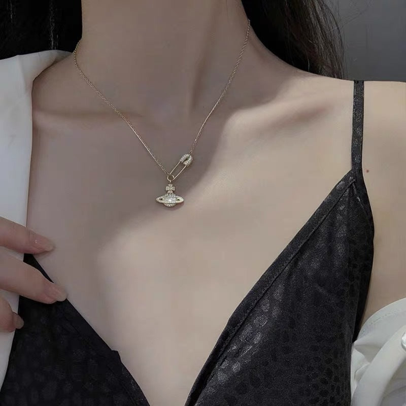 Saturn pin necklace women&