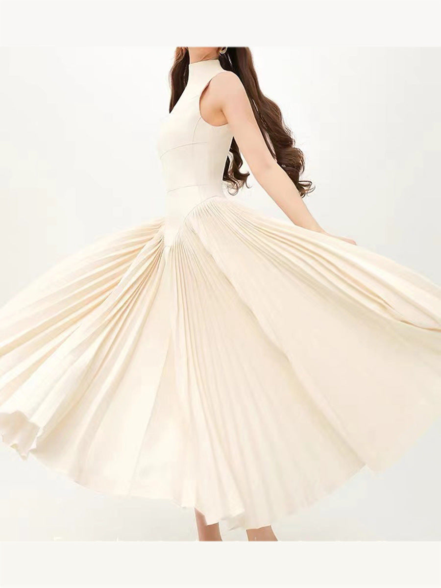 Pleated round neck sleeveless A dress with waist slimming long skirt