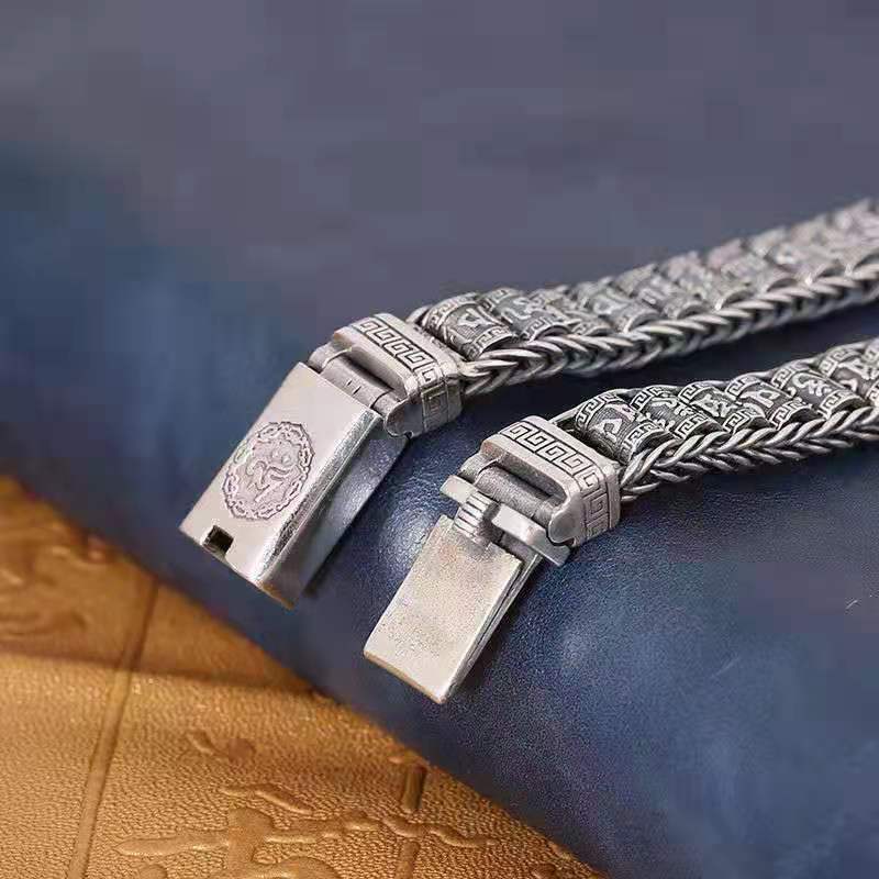 Six-character mantra roller bracelet