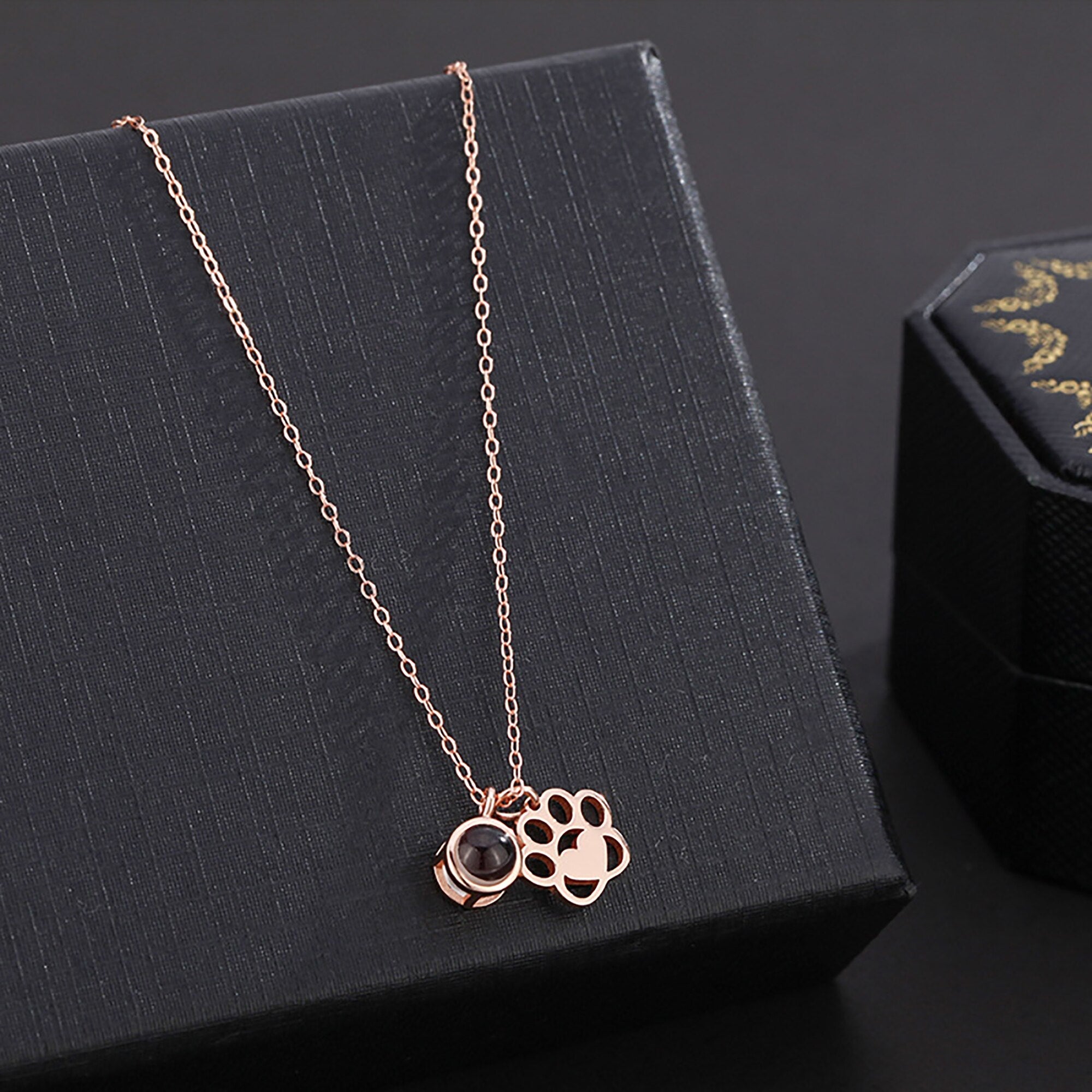 Customized Photo Dog Paws Projection Necklace Pendant Jewelry For Lover Girlfriend