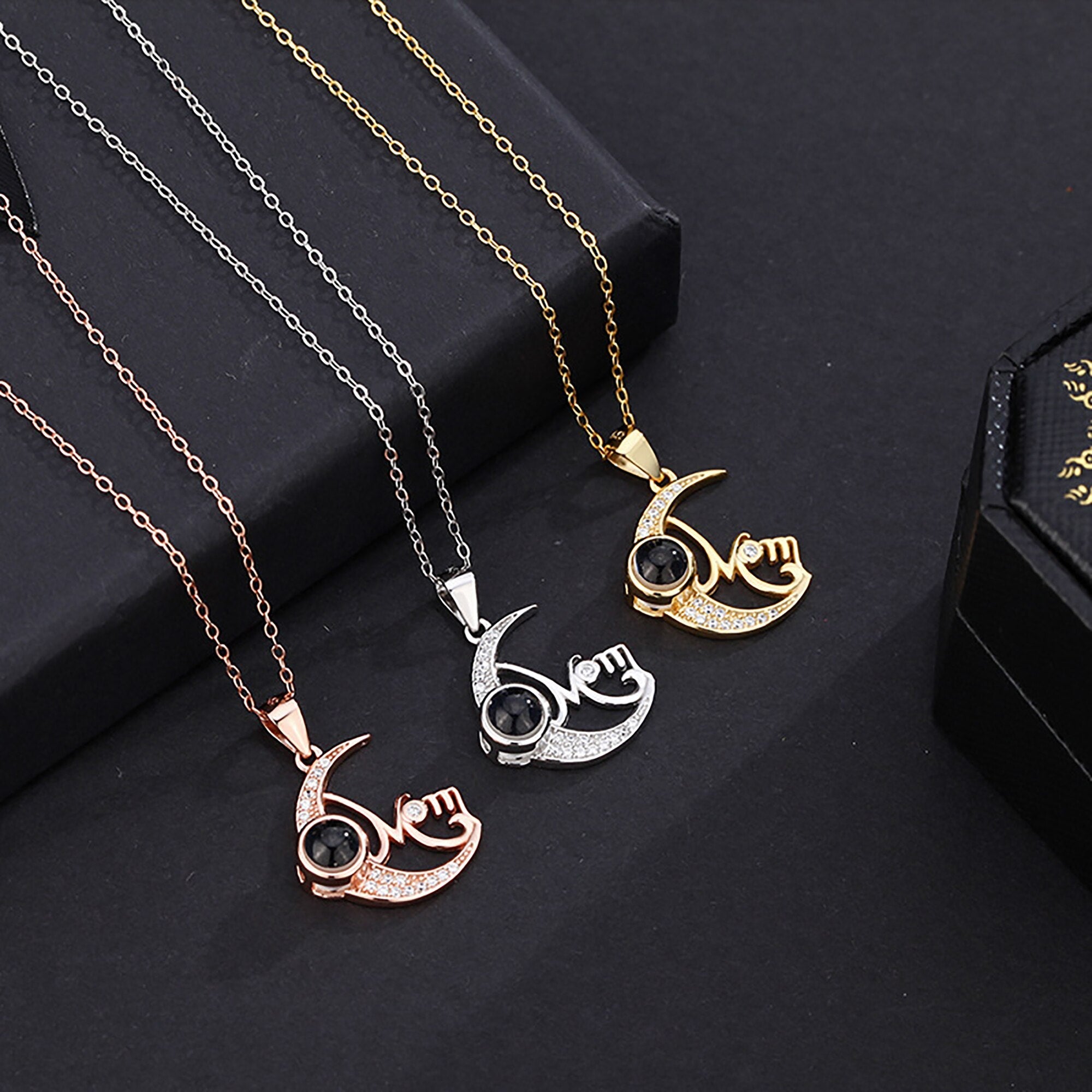 Customizable photo of the moon Projection Necklace Pendant Jewelry