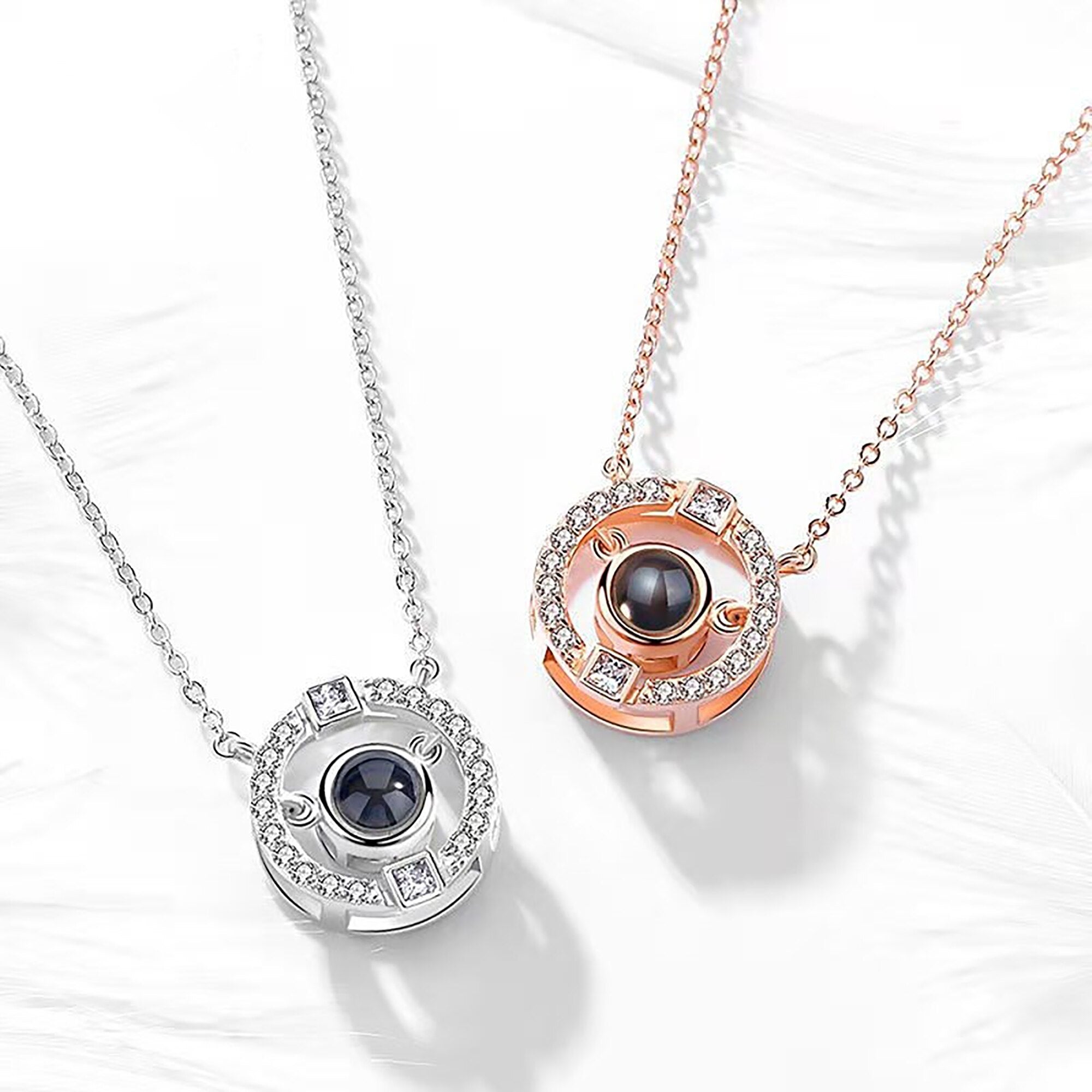 Customizable photo circle Projection Necklace Creative Pendant is a Commemorative Gift