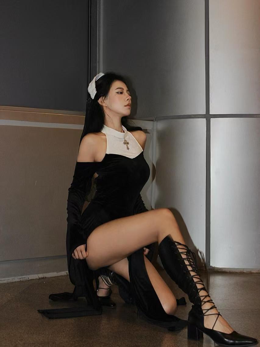 Halloween dark nuns costume