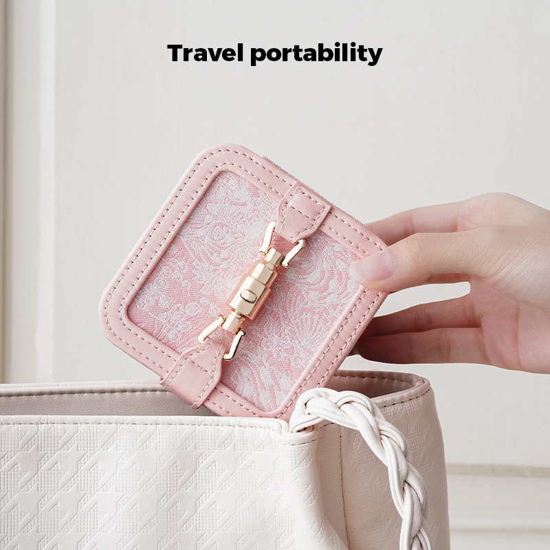 Retro embroidery portable jewelry box