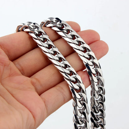 chunky silver necklace