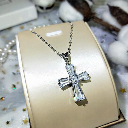 Luxury Women White Crystal Pendant Necklace Charm Silver Color Chain Necklace