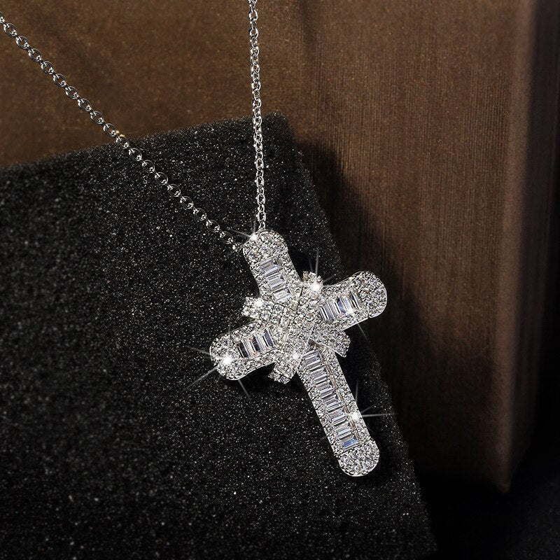 Luxury Women White Crystal Pendant Necklace Charm Silver Color Chain Necklace