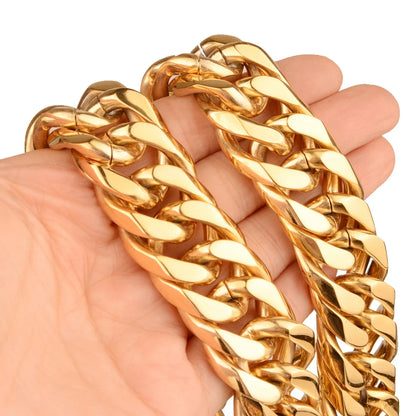 chunky gold necklace