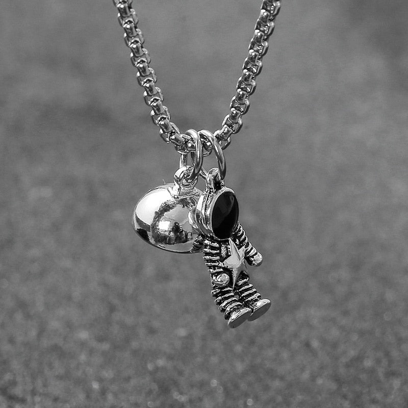2Pcs Magnetic Couple Necklace Astronaut Pendant  Heart Star Choker Valentine&