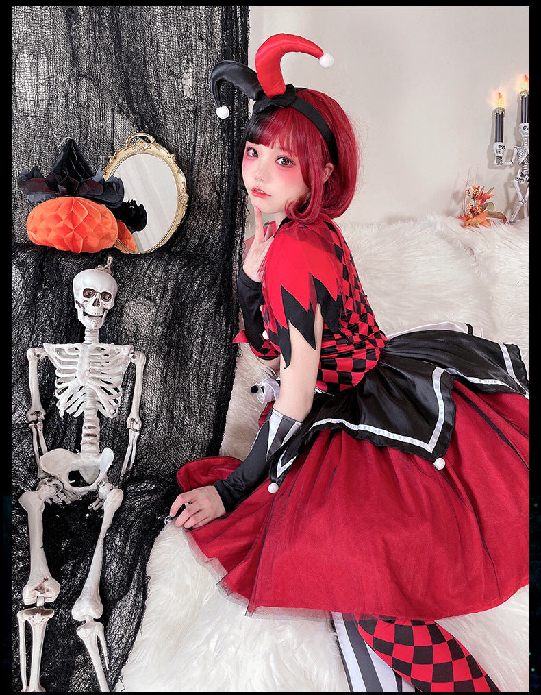 Halloween costume circus clown