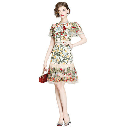Short-sleeved mesh ruffle dress