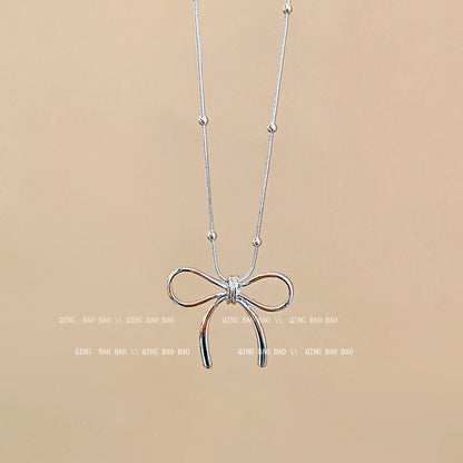 Titanium steel pearl clavicle necklace