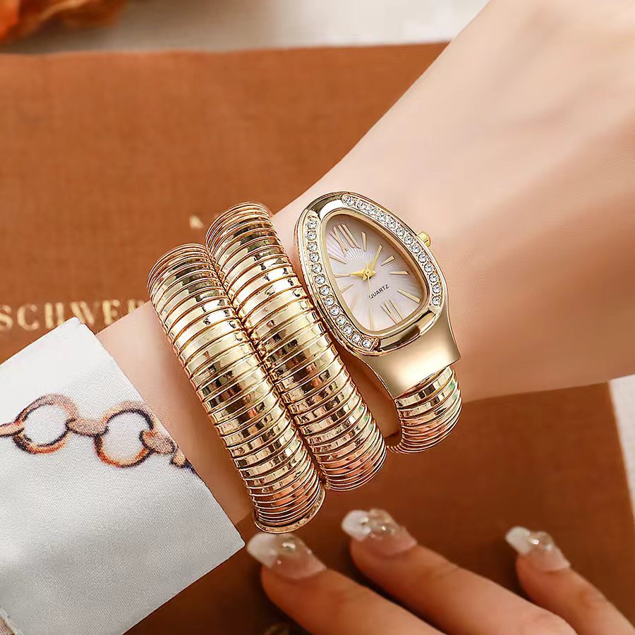 Snake-shaped watch, fashionable women&
