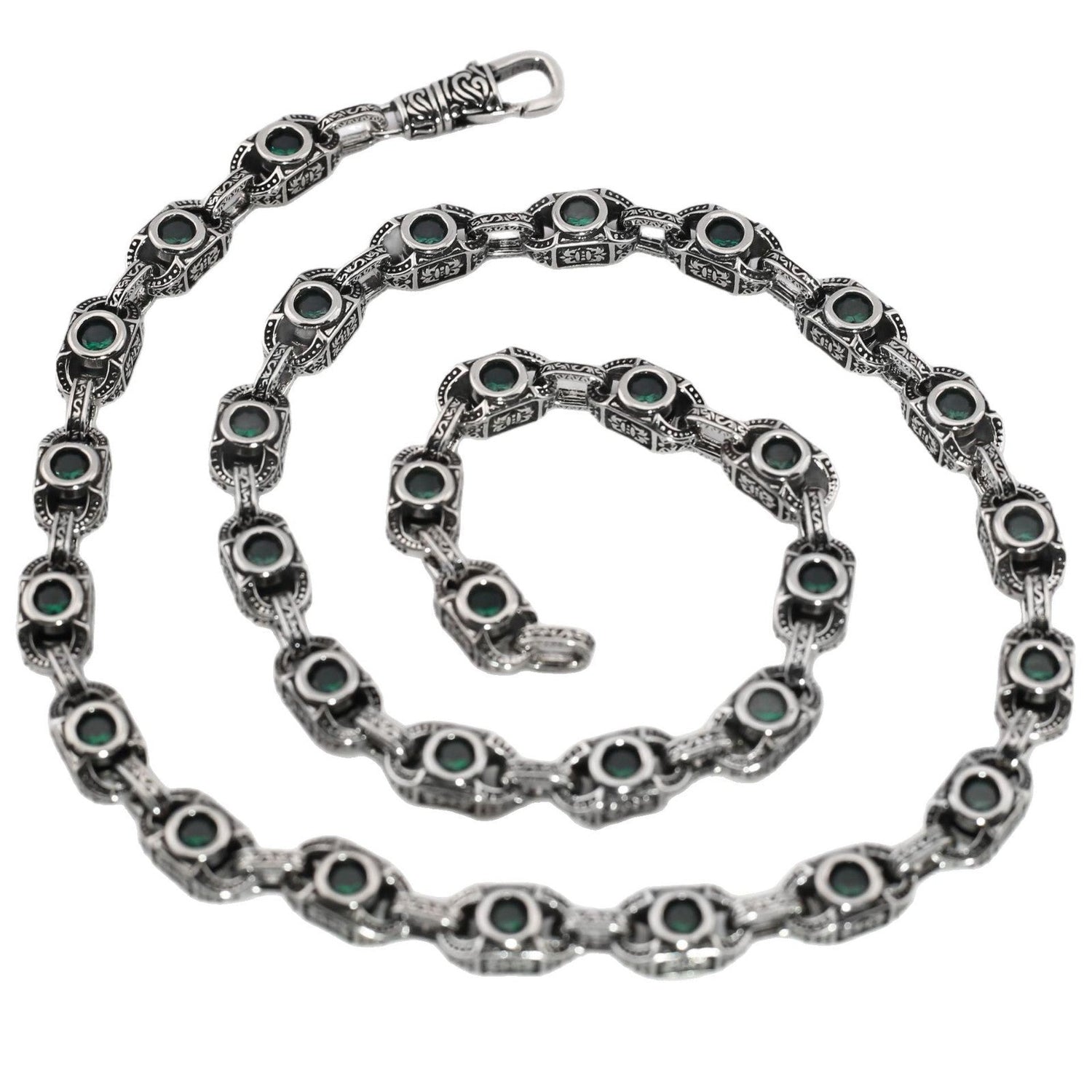 Aragogaceous pattern sapphire necklace for couples