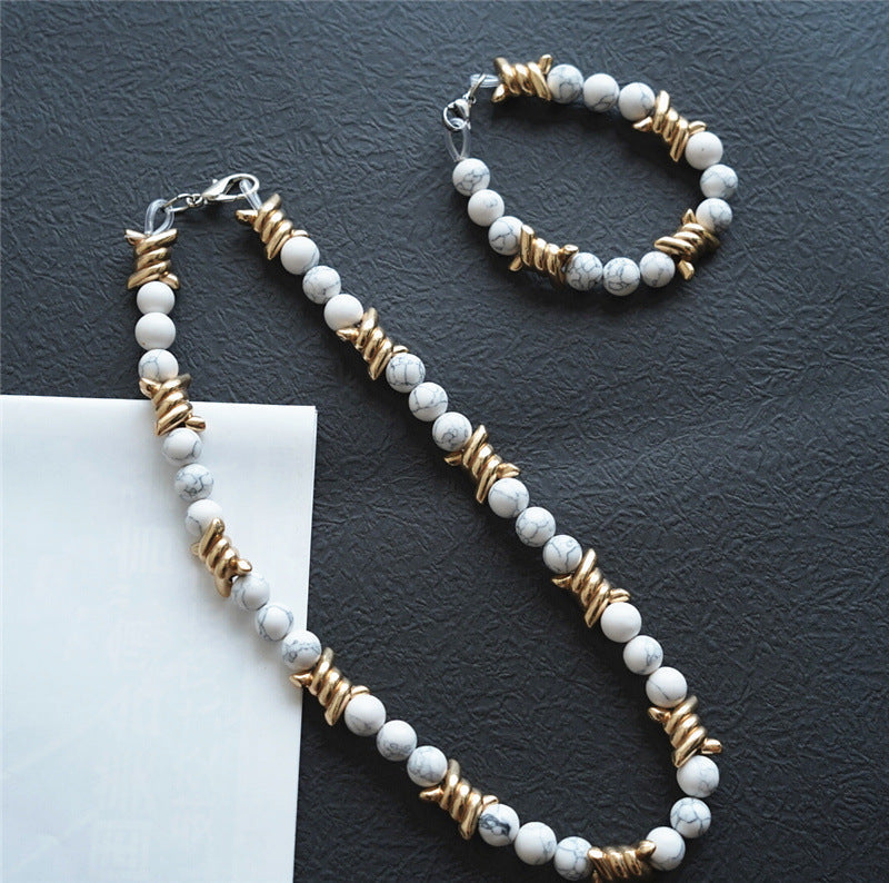 Thorn Light Luxury White Turquoise Pearl Metal Necklace