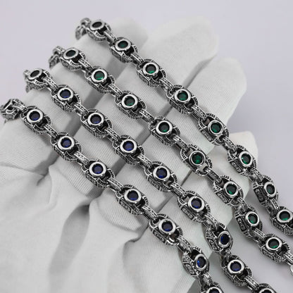 Aragogaceous pattern sapphire necklace for couples