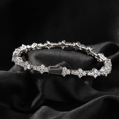 Diamond-studded high-end airplane tennis chain