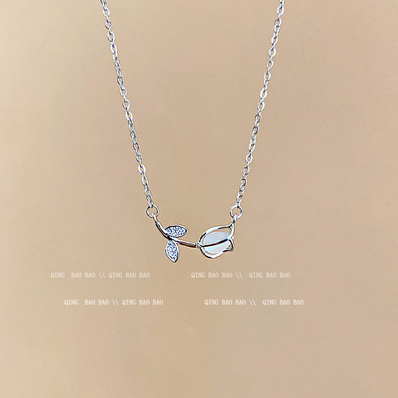 Titanium steel pearl clavicle necklace