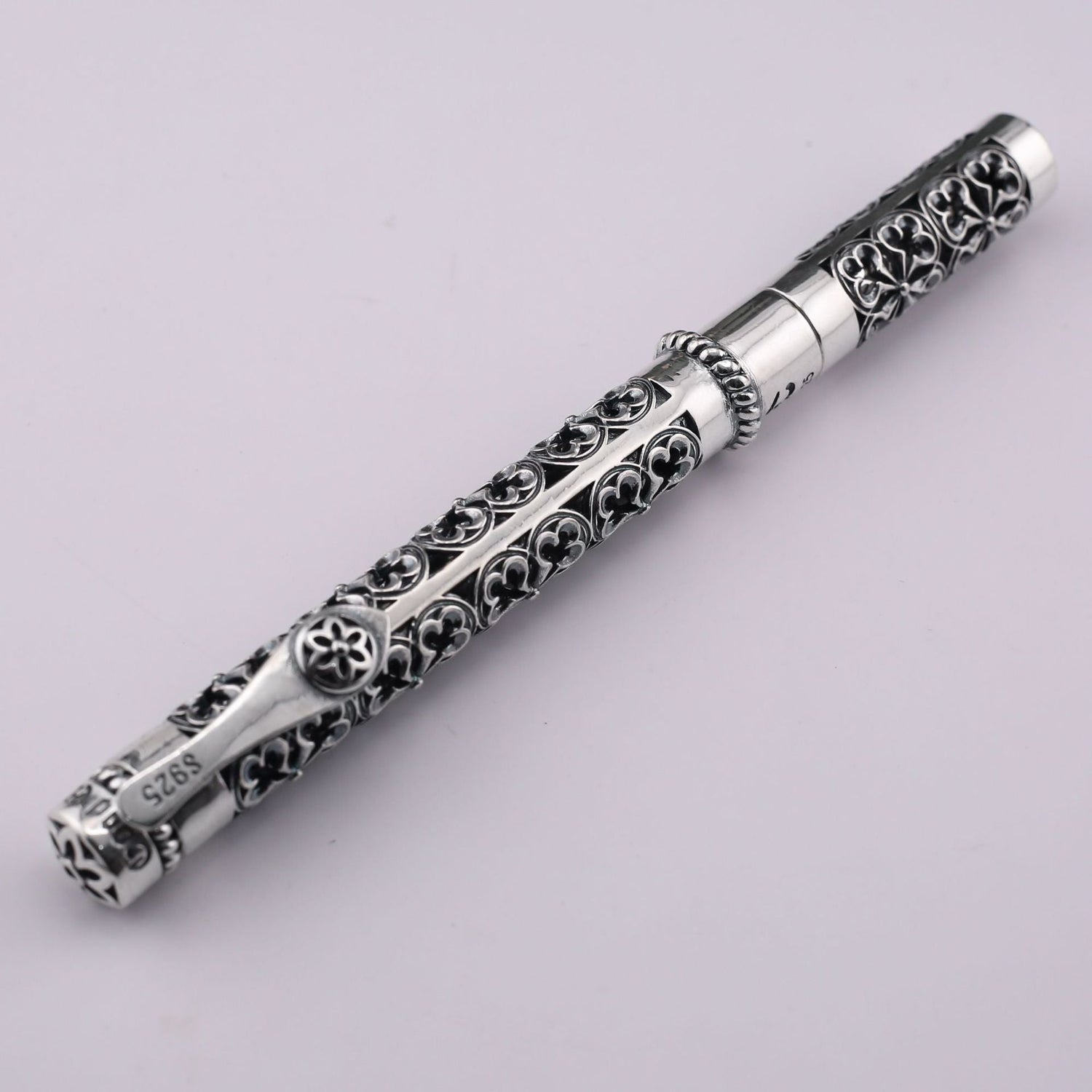 Hollow carved business signature pen