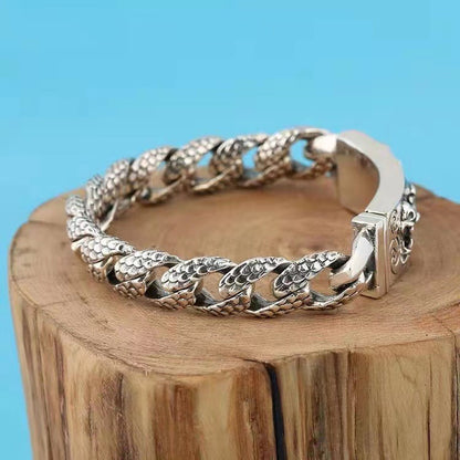 Domineering dragon pattern bracelet