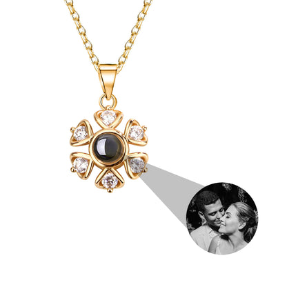 Snow projection necklace with customizable photos Projection Necklace