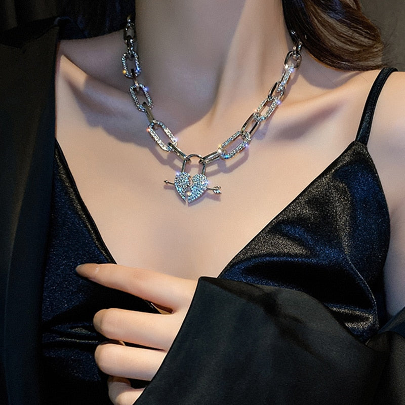Metal Love Heart Cupid Pendants Female Clavicle Chain Light Luxury Niche Design Necklace