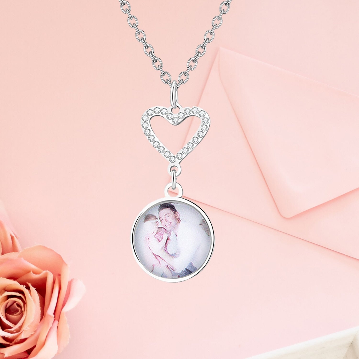Customizable Photo Romantic Simple Small Heart-shaped Necklaces Exquisite  Silver Color Clavicle Chain Women&