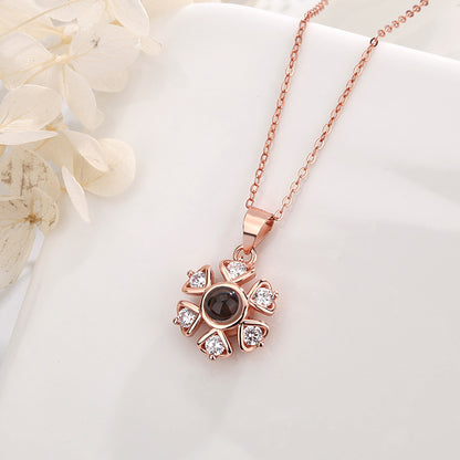 Snow projection necklace with customizable photos Projection Necklace