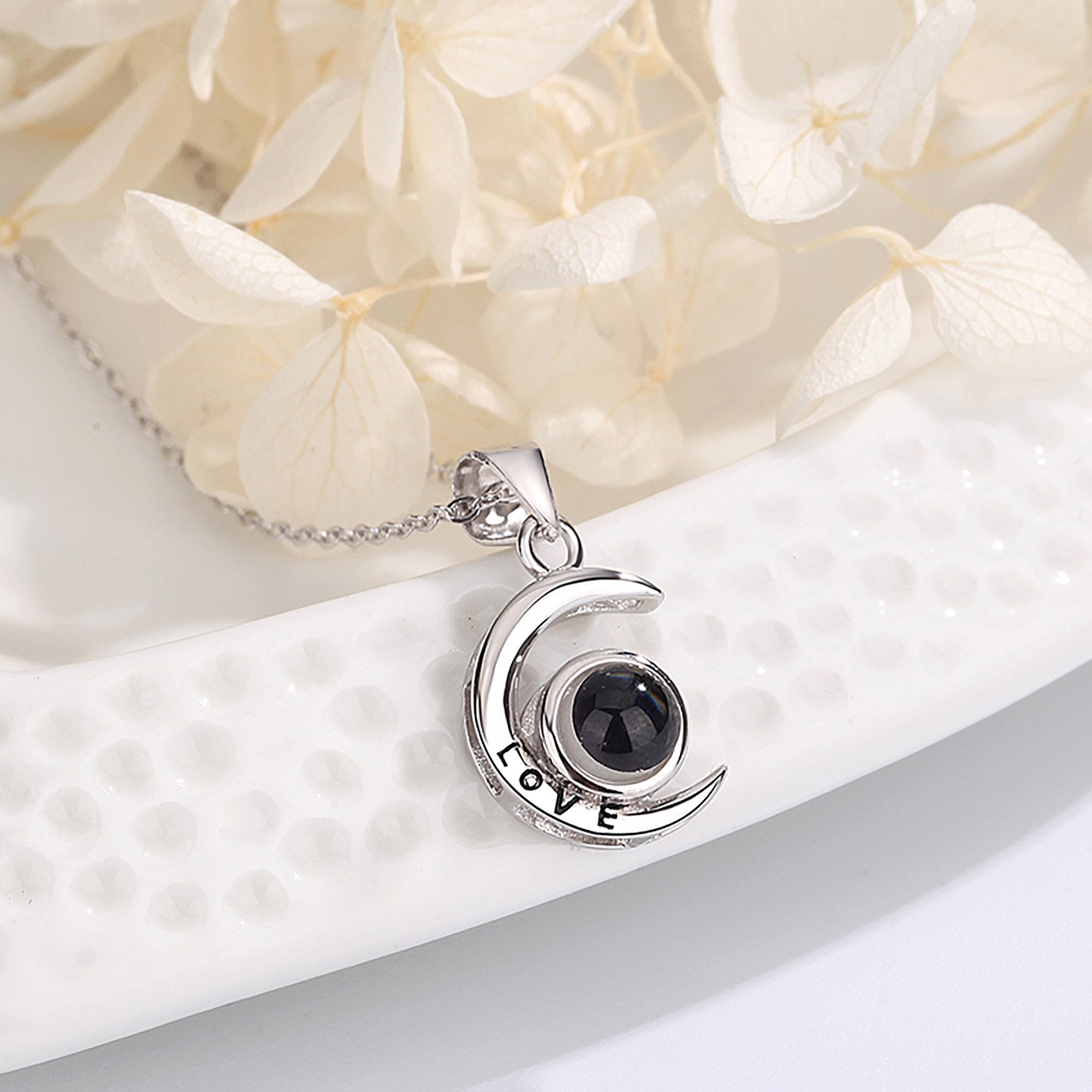 Personality Moon Necklace With Customizable Photo Romantic Gift