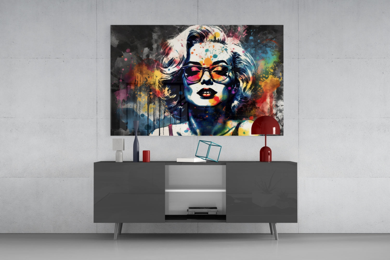 Retro Screen Siren Glass Wall Art || Designer Collection