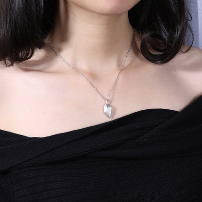 2pcs matching necklaces for couples Magnetic Lovers Heart necklaces Suction Wishing Stone