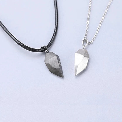 2pcs matching necklaces for couples Magnetic Lovers Heart necklaces Suction Wishing Stone