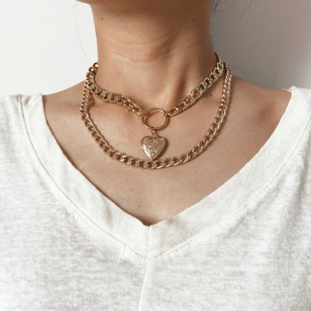 29 stylish Gold necklace on neck Gold chain Women&