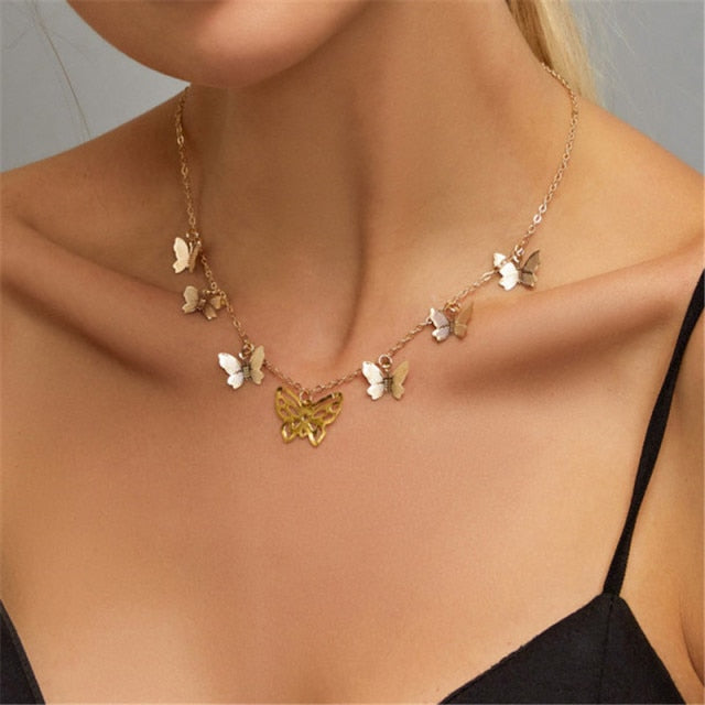 29 stylish Gold necklace on neck Gold chain Women&