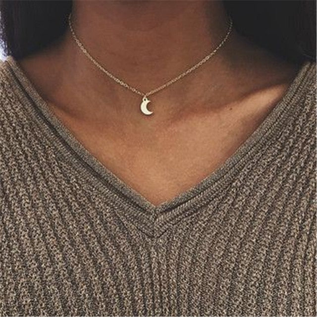 29 stylish Gold necklace on neck Gold chain Women&