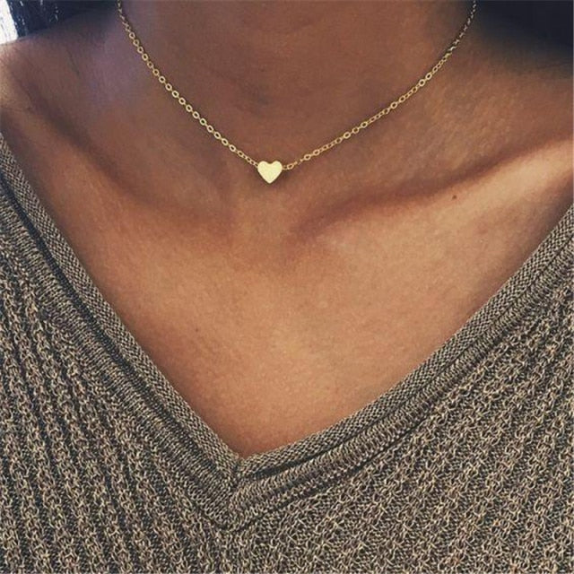 29 stylish Gold necklace on neck Gold chain Women&