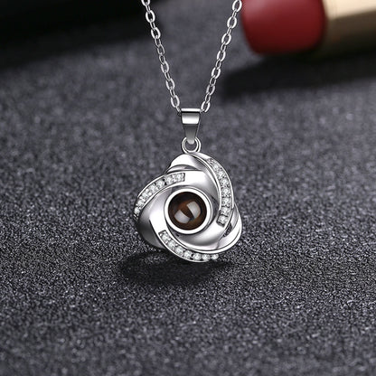 Customize Name Projection Photo Romantic Crystal Rose Necklace Gift